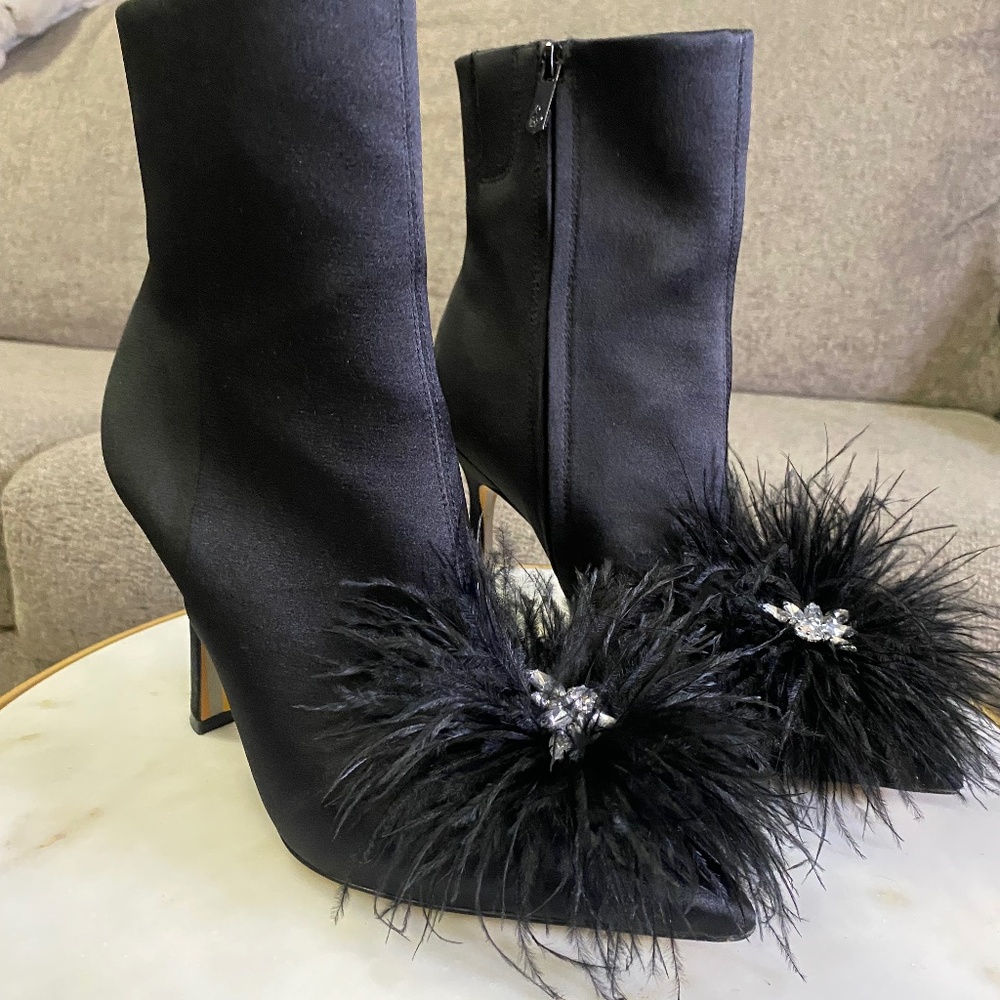 Sam Edelman ENCY FEATHER HEELED Black Satin Boots Size 7.5